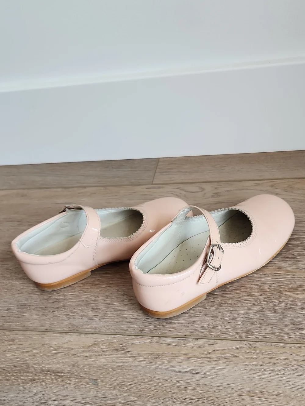 Bambi Girls Pink Patent Mary Jane Shoes Made In Spain Size EU 29/ US 11.5/ 12